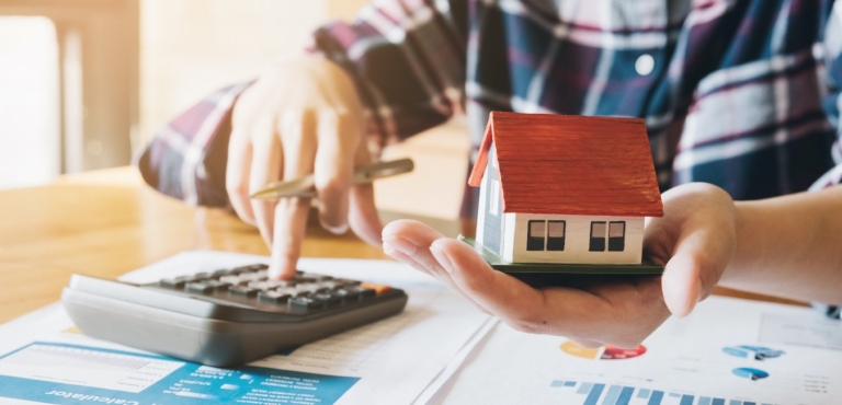 What-exactly-is-refinancing-a-home